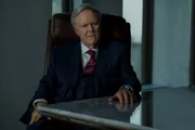 John Lithgow em Sharper - Uma Vida de Trapaças