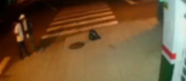 Vídeo flagra ladrões furtando fiação elétrica em Maringá