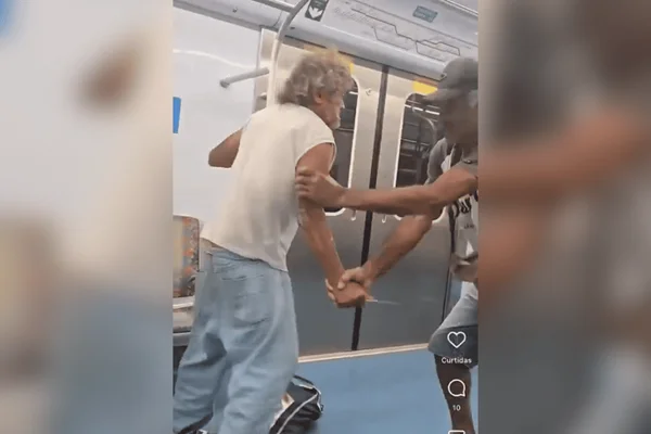 Durante briga acalorada, homem sofre tentativa de agressão dentro do trem e se salva ao conseguir conter o agressor, que portava uma faca