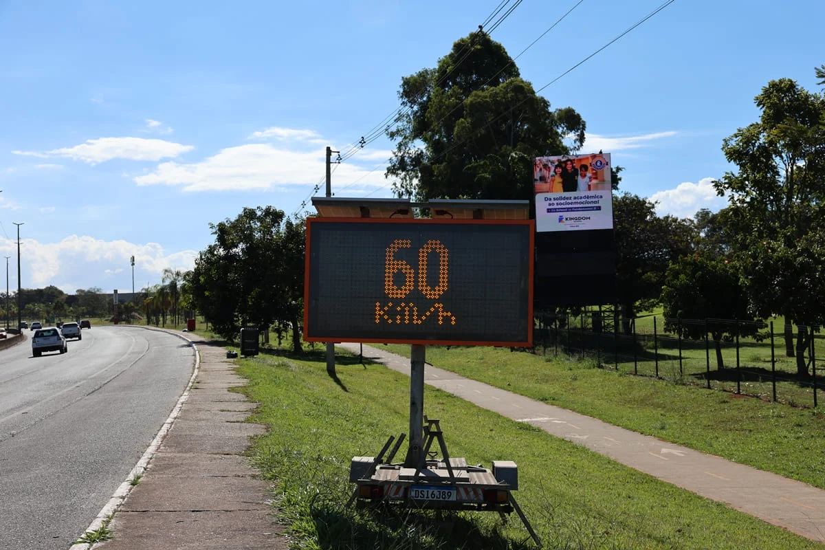 Velocidade na Ponte JK permanece em 60 km/h; semáforos suspensos
