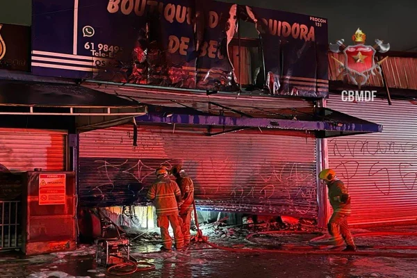 Incêndio distribuidora de bebidas Pistão Sul