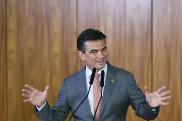Rodrigo Paz, presidente da Bolívia, diz que Brasil exporta violência