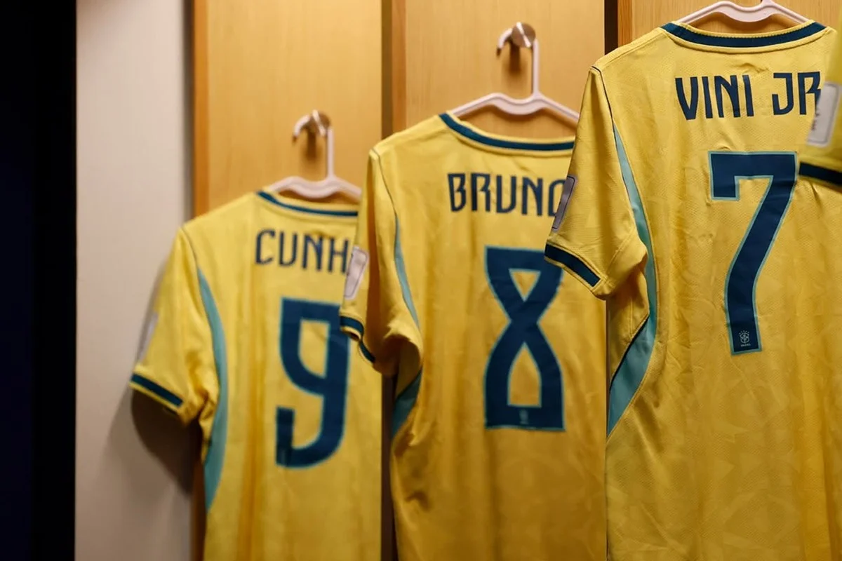 Tá chegando a hora! Seleção divulga uniforme do jogo de estreia - imagem 2 Tá chegando a hora! Seleção divulga uniforme do jogo de estreia - imagem 2