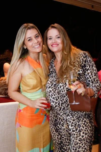 Carolina Hayde e Kamilla Beatriz Carolina Hayde e Kamilla Beatriz