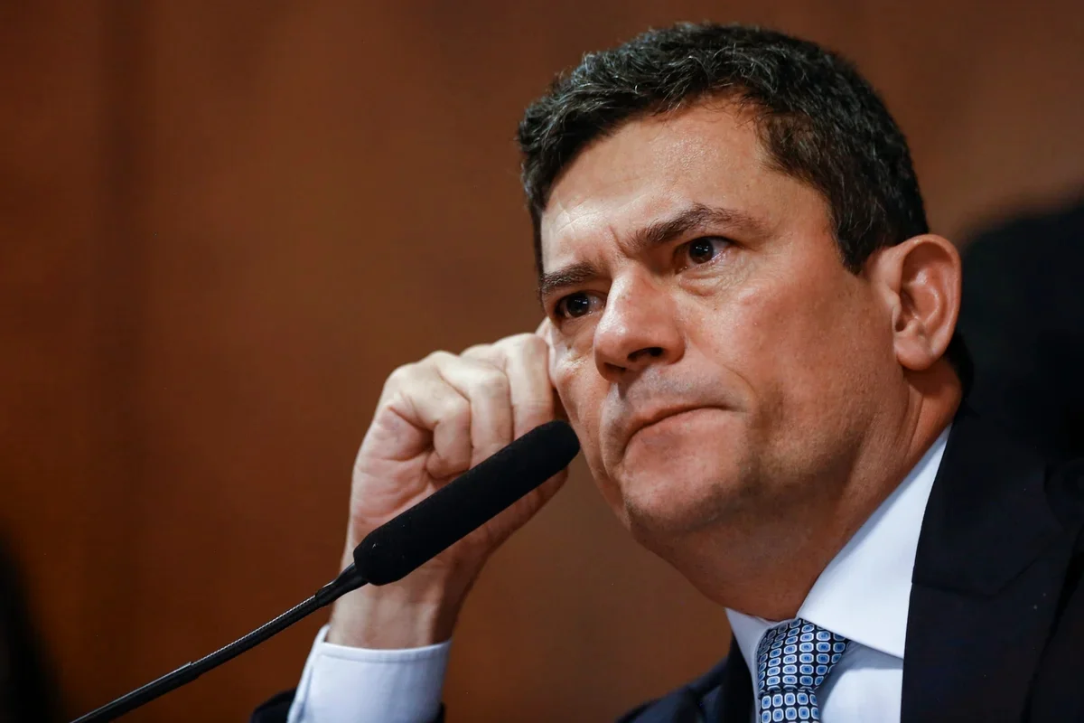Moro cita caso de Lula e diz que falta legalidade à decisão de Moraes Moro cita caso de Lula e diz que falta legalidade à decisão de Moraes
