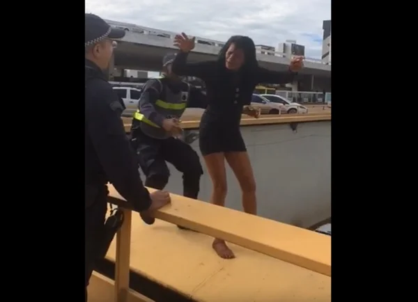 PM salva mulher que ameaçava se matar na Rodoviária de Brasília
