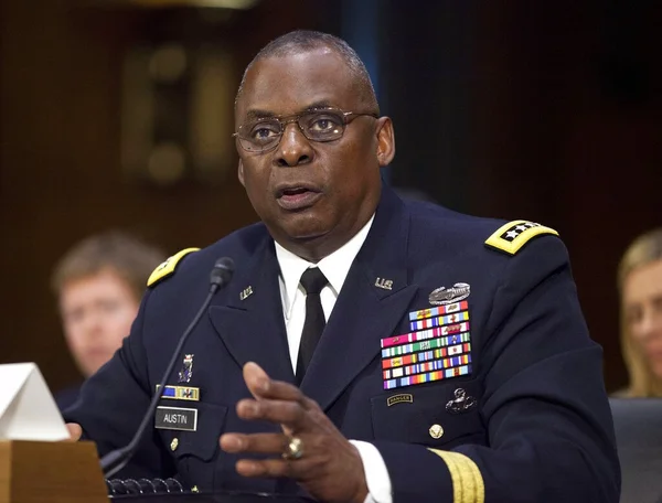 Biden escolhe general que poderá ser primeiro negro a comandar o Pentágono