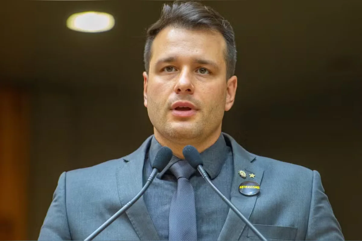 Justiça condena ex de deputado do PT por falsa denúncia de agressão - imagem 2 Justiça condena ex de deputado do PT por falsa denúncia de agressão - imagem 2