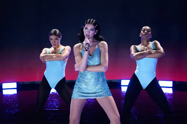 Dua Lipa EMA 2020
