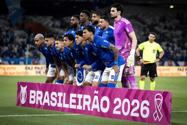 Jogadores do Cruzeiro antes da partida diante do São Paulo