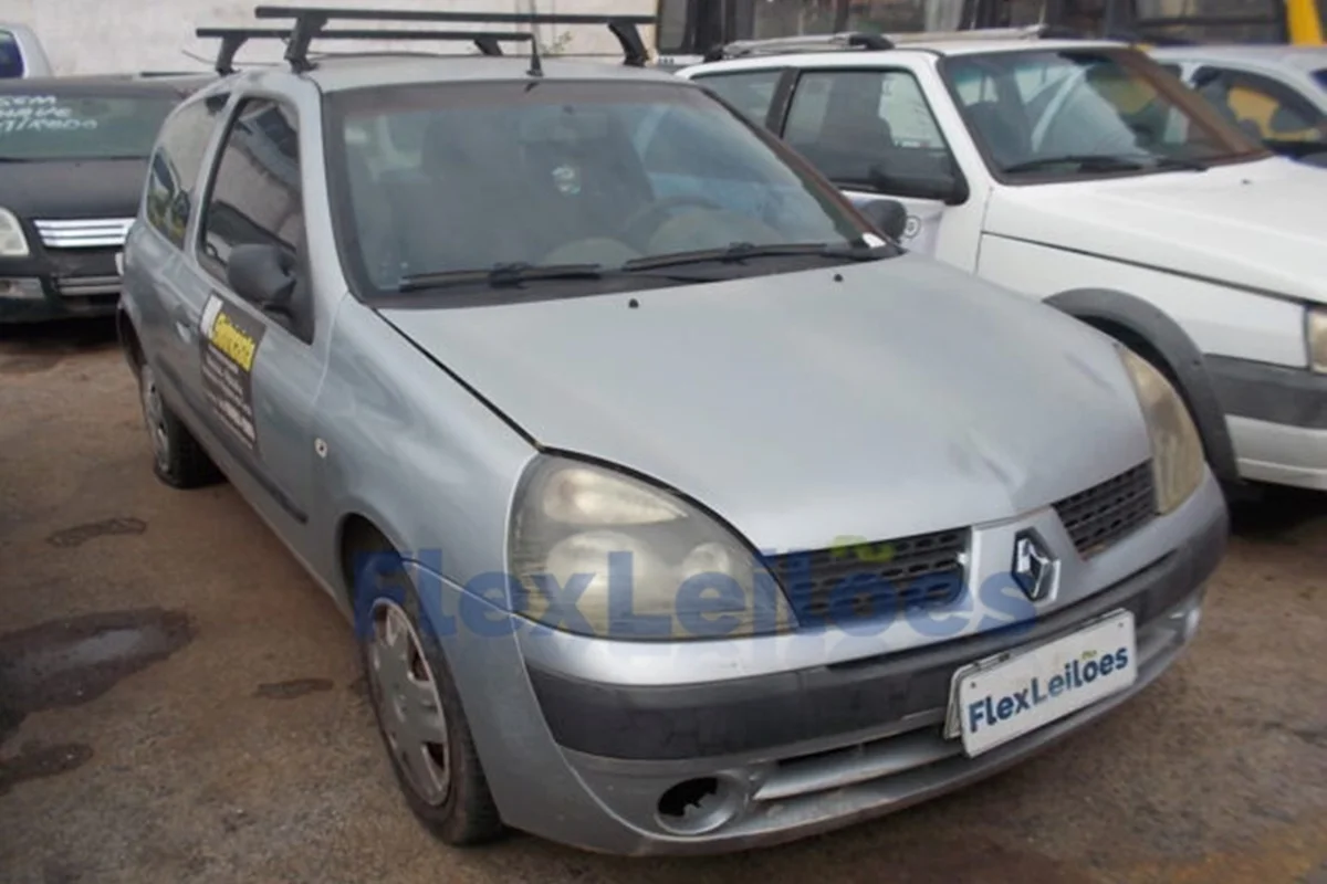 Renault Clio EXP 10 16VH 2005 R$ 1 mil Renault Clio EXP 10 16VH 2005 R$ 1 mil