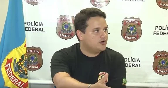 873 policiais federais assinam nota em apoio a delegado afastado de investigação de Bolsonaro