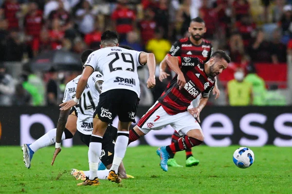 Corinthians e Flamengo pela Libertadores - Metrópoles