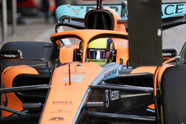 McLaren de Lando Norris é a mais rápida em testes da F1 em Barcelona