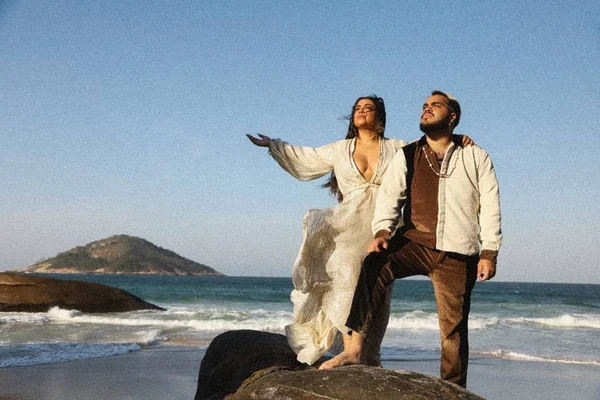 Preta Gil e o filho Fran lançam single Meu Xodó: “Me trouxe de volta”