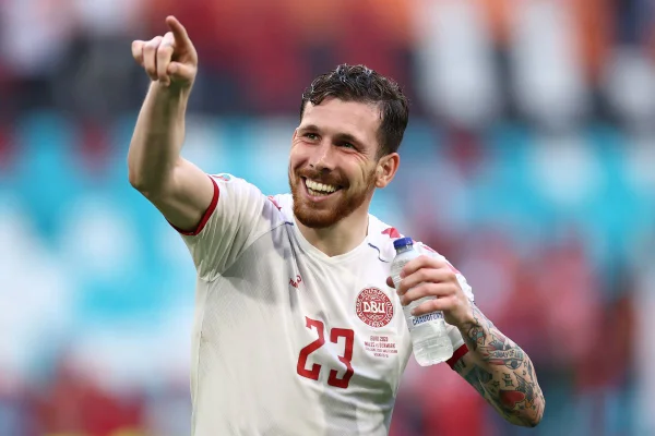 Dinamarca faz 4 x 0 em País de Gales e avança às quartas da Eurocopa