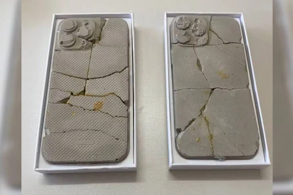 Foto colorida de iphone de argila - Metrópoles