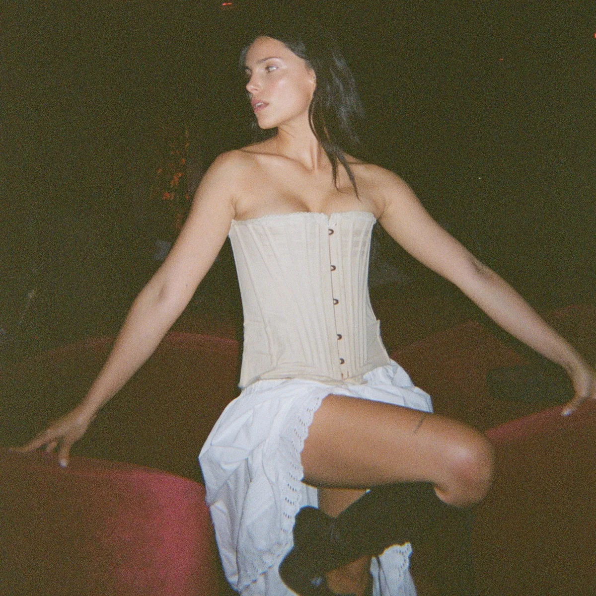 Corsets são aposta frequente da atriz Corsets são aposta frequente da atriz
