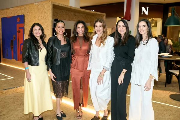 Edição da Liquidecora Casapark é inaugurada com decoração e desfile