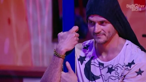 BBB17: Marcos conta que já foi sequestrado e detalha momento de horror