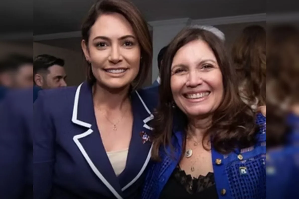 TRE-DF suspende propagandas conjuntas de Michelle Bolsonaro e Bia Kicis
