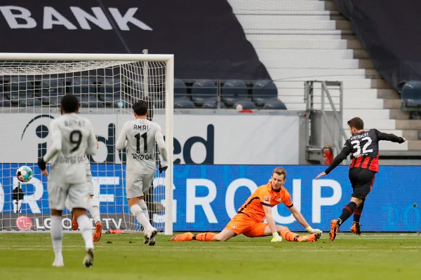 Eintracht Frankfurt x Bayer Leverkusen