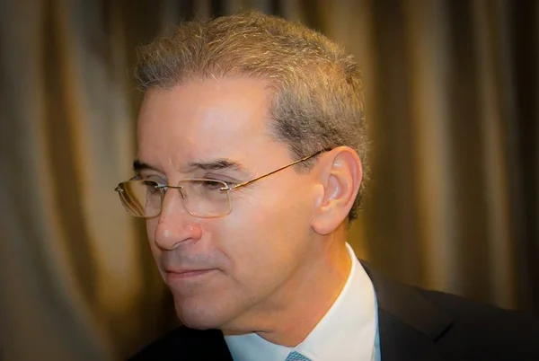 MP acusa Luiz Estevão de ter reformado bloco onde está preso. GDF diz que ala atende às exigências legais