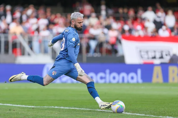 São Paulo x Juventude: multa milionária deixa goleiro de fora em duelo