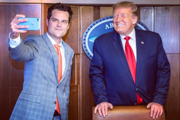 Gaetz desiste de ser procurador-geral de Trump após escândalo sexual