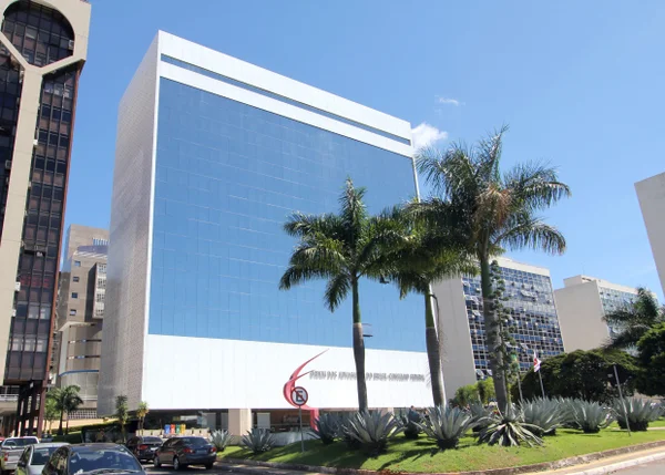 OAB apresentará à Câmara novo pedido de impeachment contra Dilma