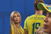 Karoline Lima e Léo Pereira voltaram a aparecer juntos na Copa do Mundo