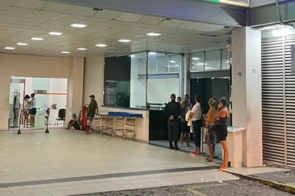 Fila de hospital