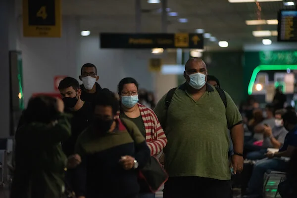 Passageiros no Aeroporto Internacional Manaus (AM) Eduardo Gomes, em meio à pandemia de Covid-19