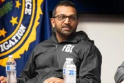 Diretor do FBI é alvo de ataque hacker de grupo ligado ao Irã Diretor do FBI é alvo de ataque hacker de grupo ligado ao Irã
