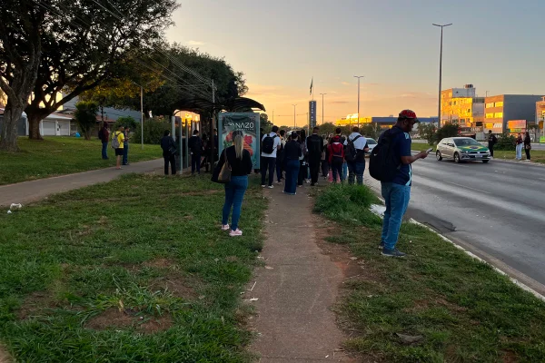 Greve na Marechal afeta operação em seis regiões do DF - destaque galeria Greve na Marechal afeta operação em seis regiões do DF - destaque galeria