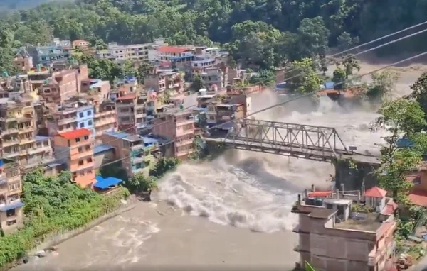Enxurrada de lama no Nepal destrói vilarejos e causa “numerosas mortes”