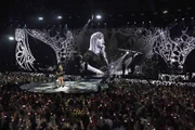 A indenização que a cantora recebeu foi simbólia. Taylor pediu apenas US$1 por danos A indenização que a cantora recebeu foi simbólia. Taylor pediu apenas US$1 por danos