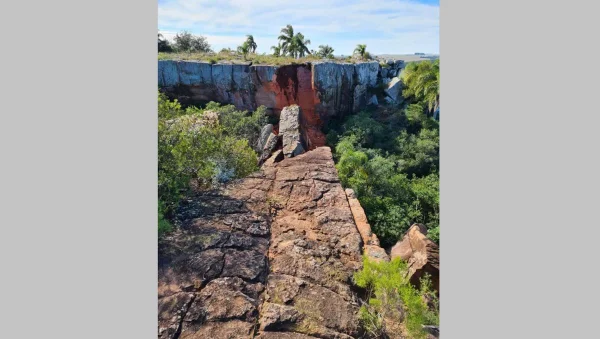 Ponte natural de pedra desaba no RS