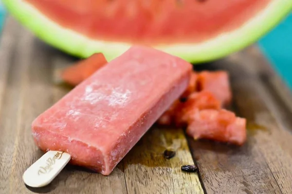 Passeie pela fábrica da Vai Bem Gelados com o Metrópoles