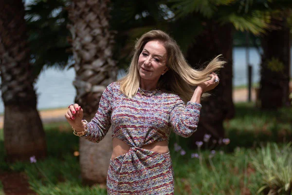 Arlete Egido ganha incrível festa das amigas no restaurante Soho