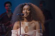 Nasce a primeira filha da cantora Iza