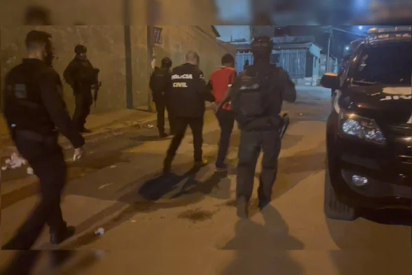 Irmãos do crime são detidos após fugas por telhados