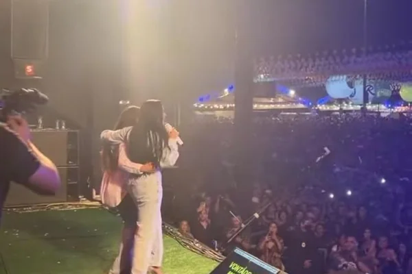 Como foi o show após o (novo) estranhamento entre Simone & Simaria