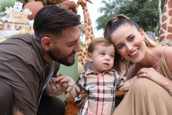 Lucas Lucco e Lorena Carvalho se reencontram em celebração pelo filho