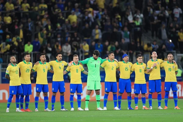 Após 5 formações diversas, Brasil deve ter time sem novidades na final
