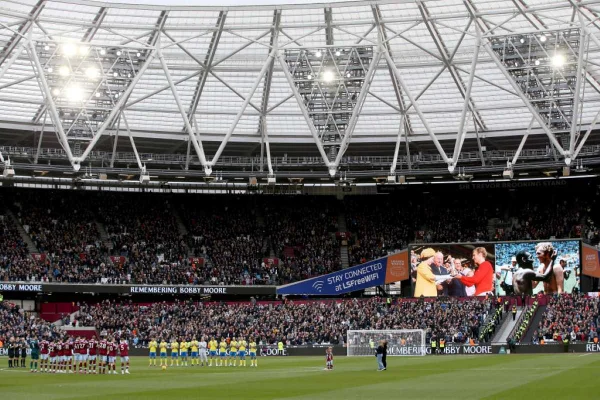 Torcedores do West Ham são banidos após usarem cocaína em estádio