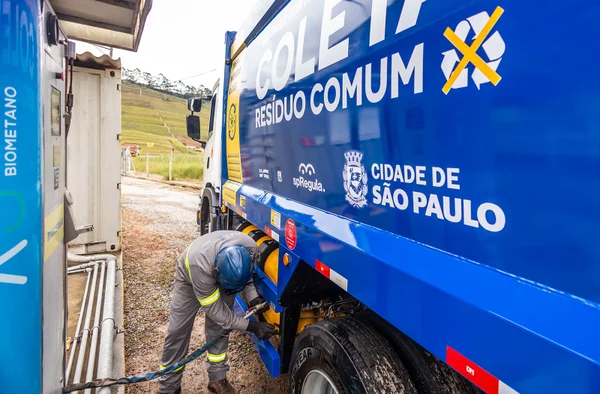 SP reduz emissão de poluentes e transforma lixo em combustível limpo