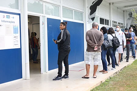 Fila vacinação Rio