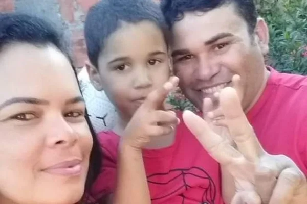 Mulher de ex-deputado bate o carro em MT e criança de 3 anos morre