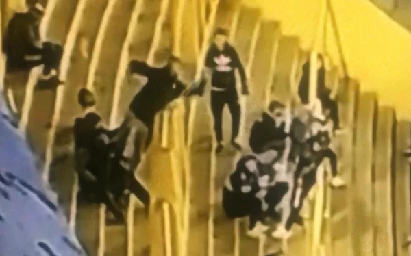 Mais uma vez a torcida do Boca chama brasileiros de “macacos”